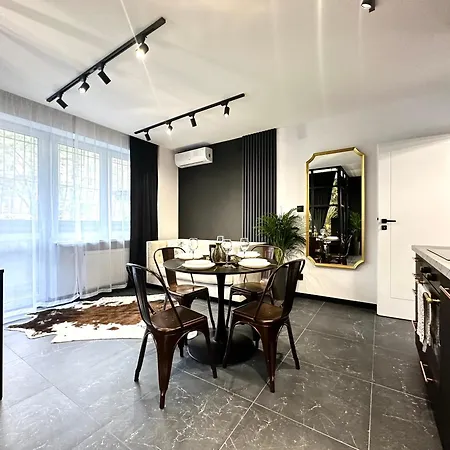 Golden ~ 1000m Main Square ~ Self Check-in 24h * Вроцлав