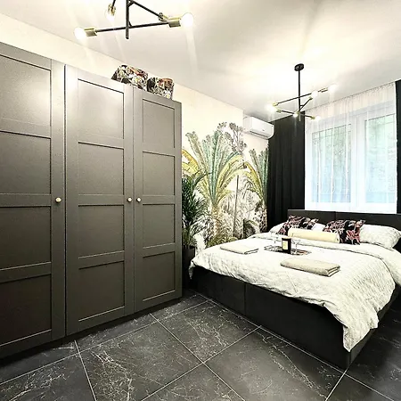 Golden ~ 1000m Main Square ~ Self Check-in 24h Apartamento *